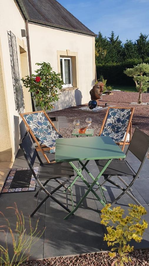 Le Coup De Foudre Bed & Breakfast Le Molay-Littry Exterior photo