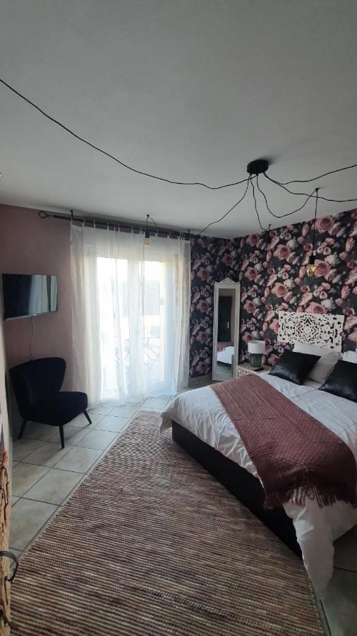Le Coup De Foudre Bed & Breakfast Le Molay-Littry Exterior photo